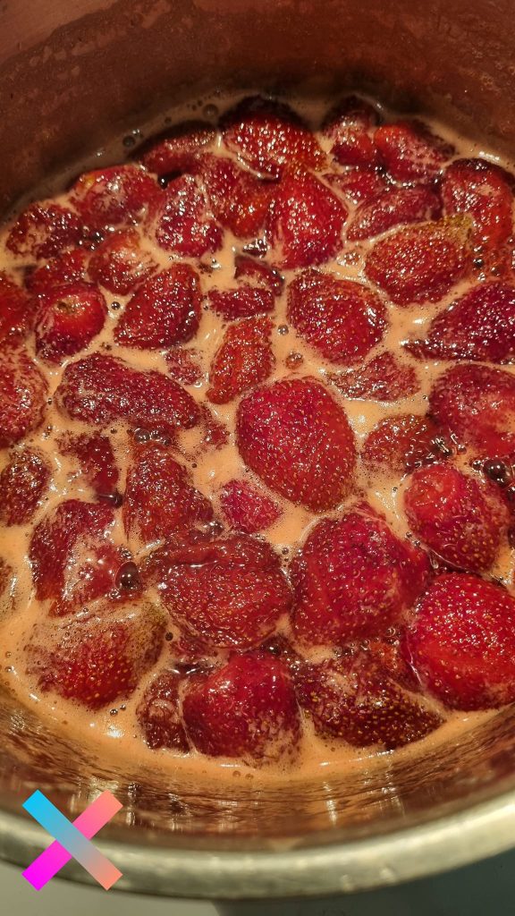 Γλυκό του κουταλιού φράουλα 3